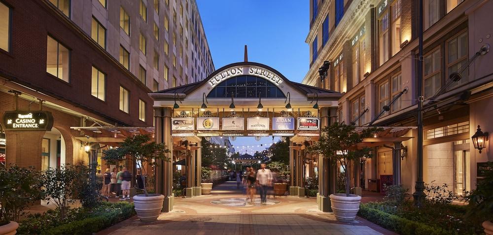 Отель Caesars Новый Орлеан Экстерьер фото